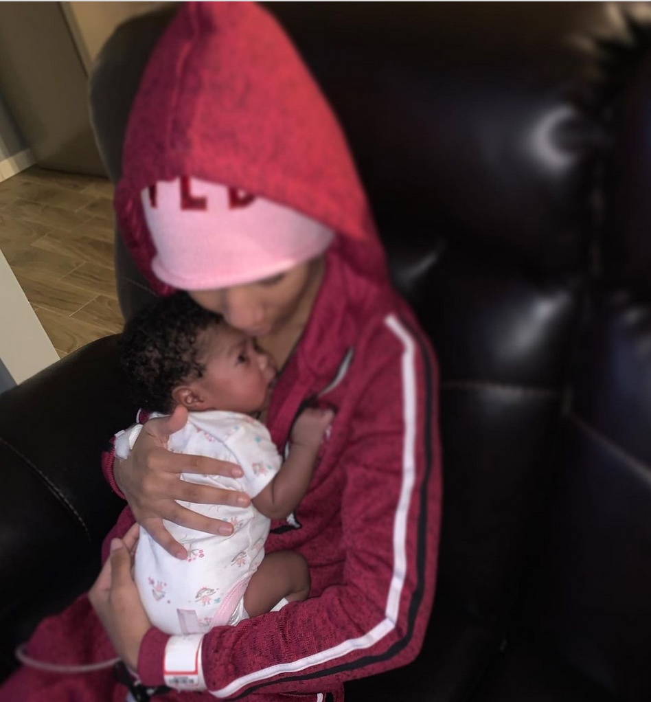 Eisha Hickson with baby