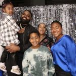 Michael Oher with his children