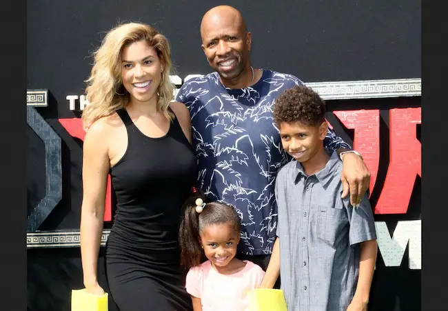 Gwendolyn Osborne with Kenny Smith, daughter Malloy Smith, and son London Smith