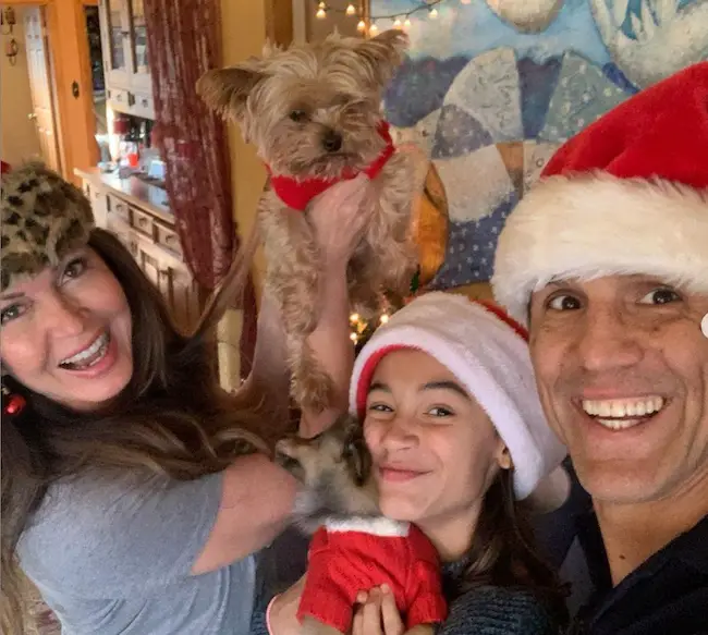 Lisa Guerrero celebrating Christmas with Frank Shamrock and his daughter Nicolette