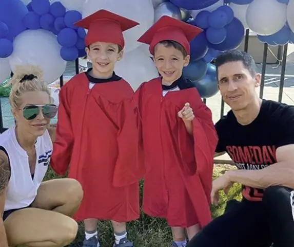 Jeff Cavaliere with his wife and twin sons
