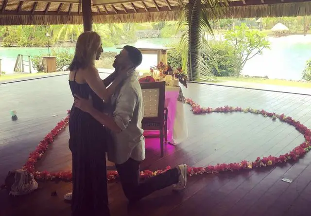 Tyler Skaggs proposing Carli Miles in Bora Bora