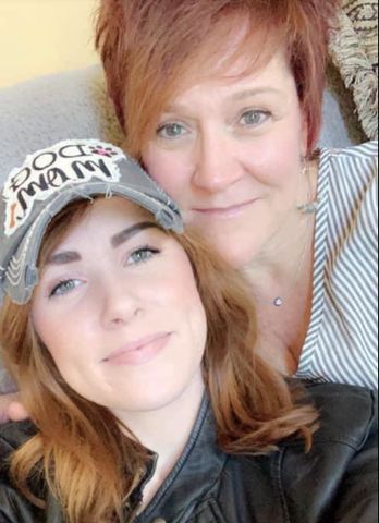 Erin Thomas with her mother