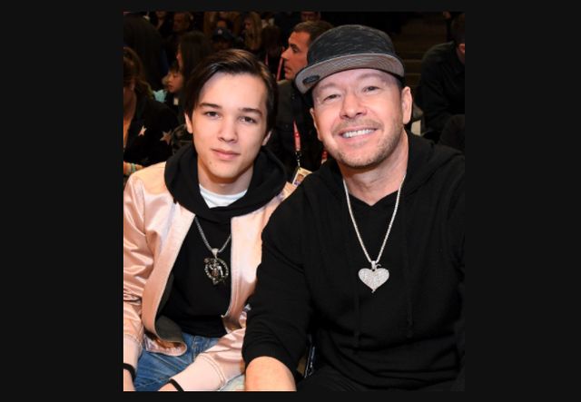 Elijah Hendrix Wahlberg with father Donnie Wahlberg