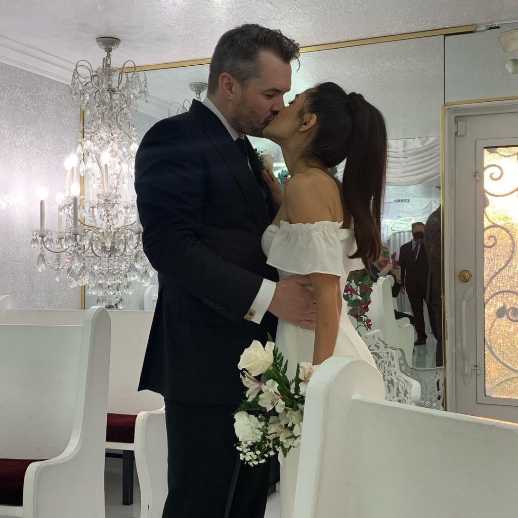 Tasie Lawrence and Jim Jefferies on their wedding day