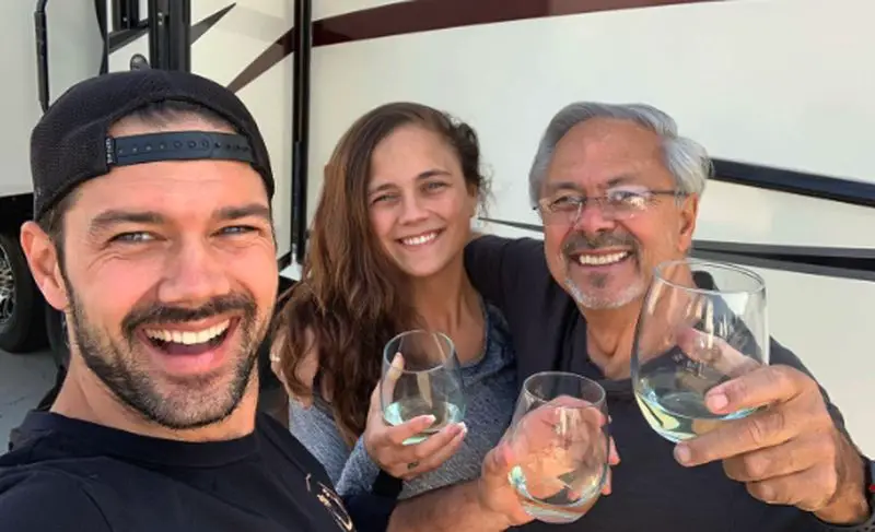 Ryan Paevey with his sister Kaitlyn Paevey and father
