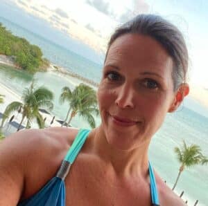 Dana Jacobson Age, Husband, Son, Salary, Net Worth