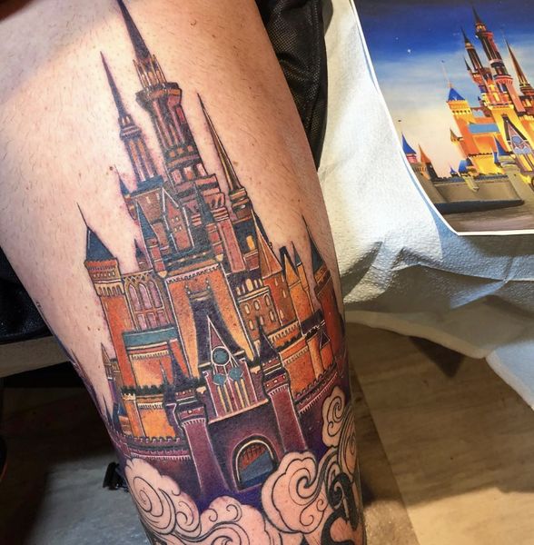 David Bromstad's tattoo on leg