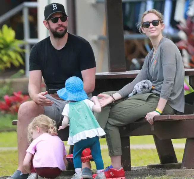 Emily Blunt and John Krasinski with their daughters in the park