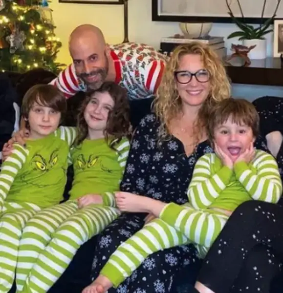 Chris Daughtry with wife and kids