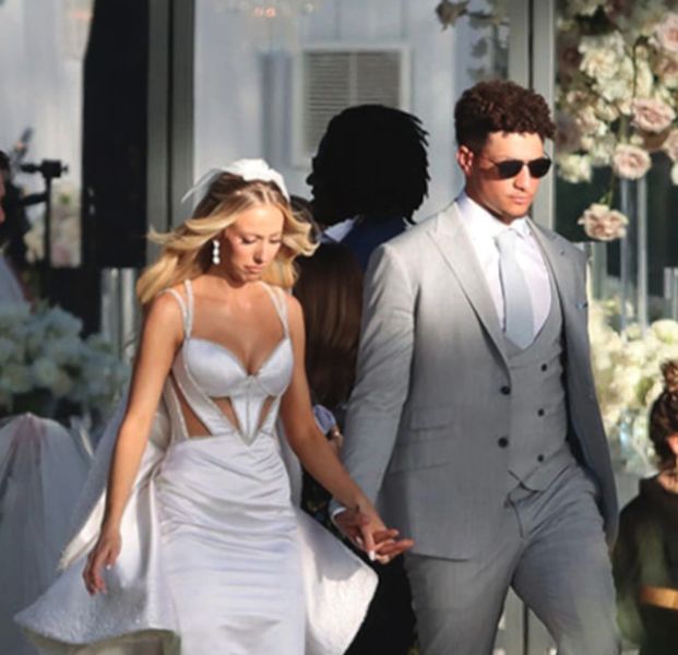 Patrick Mahomes and Brittany Mahomes' Wedding Picture