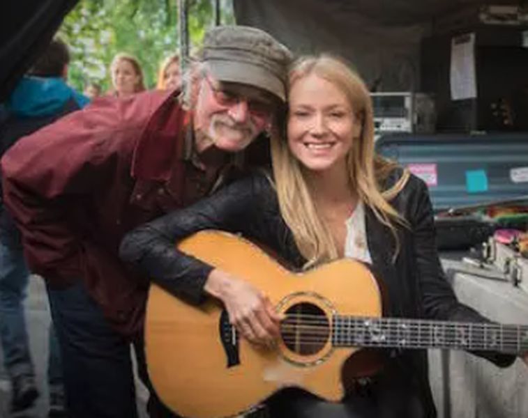 Jewel Kilcher with her father Atz Kilcher