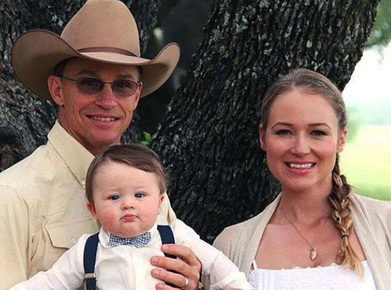Jewel Kilcher with her husband Ty Murray and son