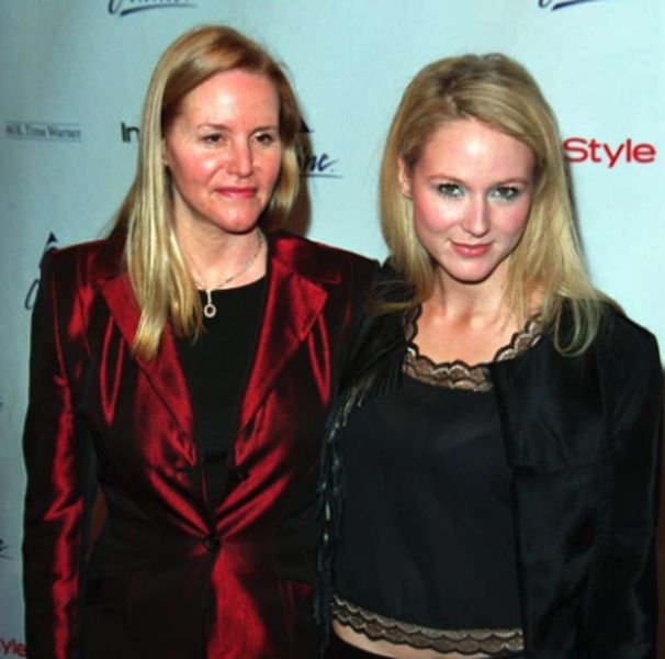 Jewel Kilcher with her mother Lenedra Carroll
