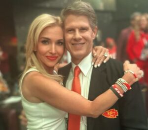 Tavia Shackles, Clark Hunt Wife: Age, Kids, Net Worth