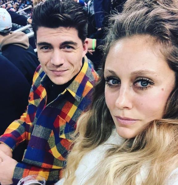 Zane Holtz with wife Chelsea Thea Pagnini