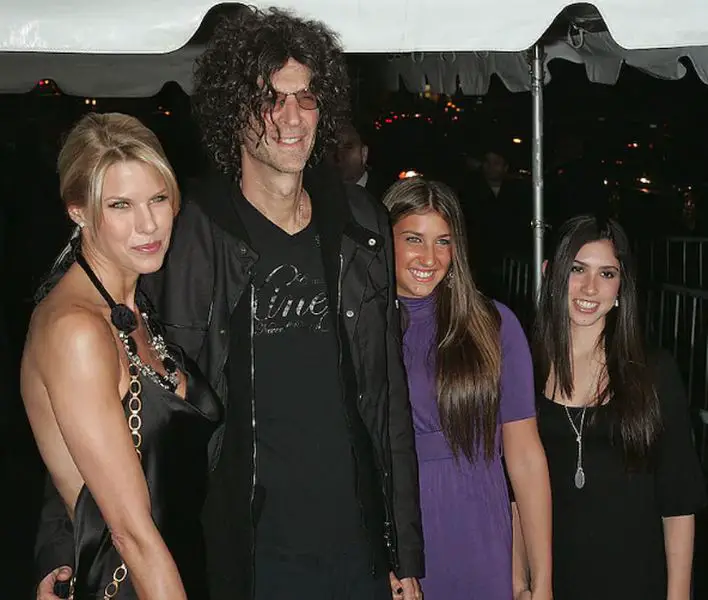 Howard Stern with his family