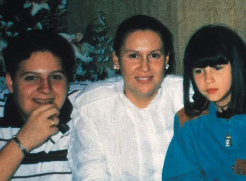 Pablo Escobar's wife and children